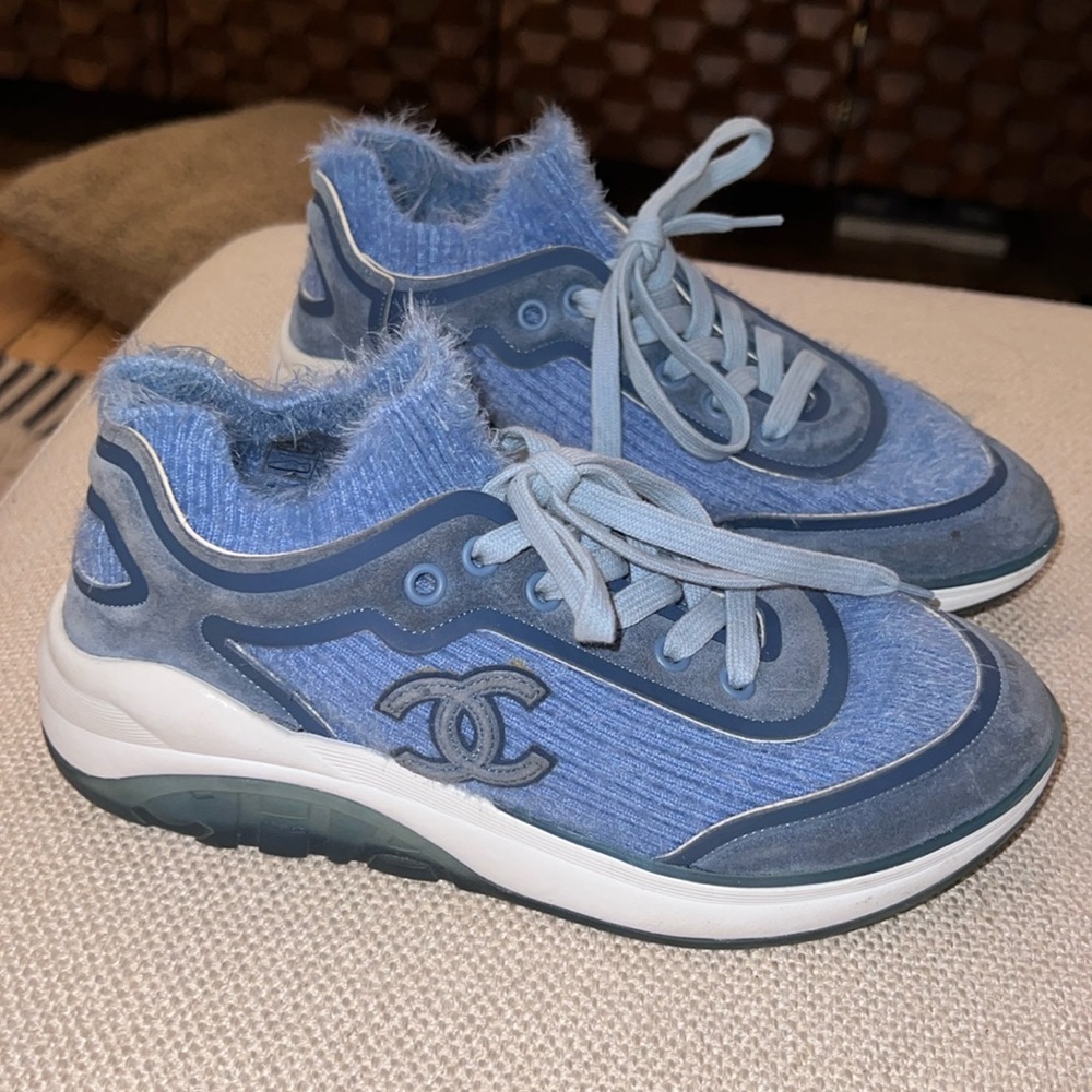 Authentic Chanel Women’s Sport Sprint sneakers
